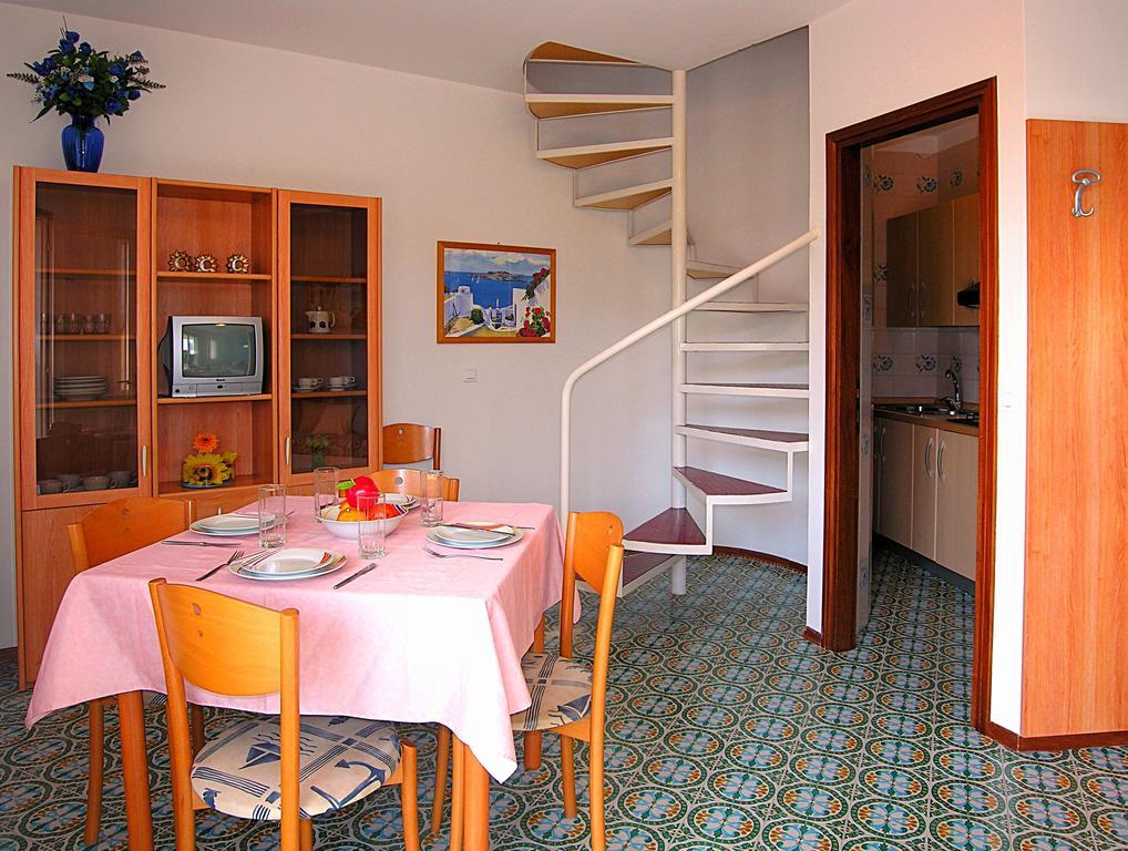 Appartamenti Villaggio San Siro บิบิโอเน ภายนอก รูปภาพ